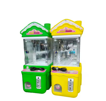 110V Coin-Operated Automatic Card Clip Game Machine For Theme Parks